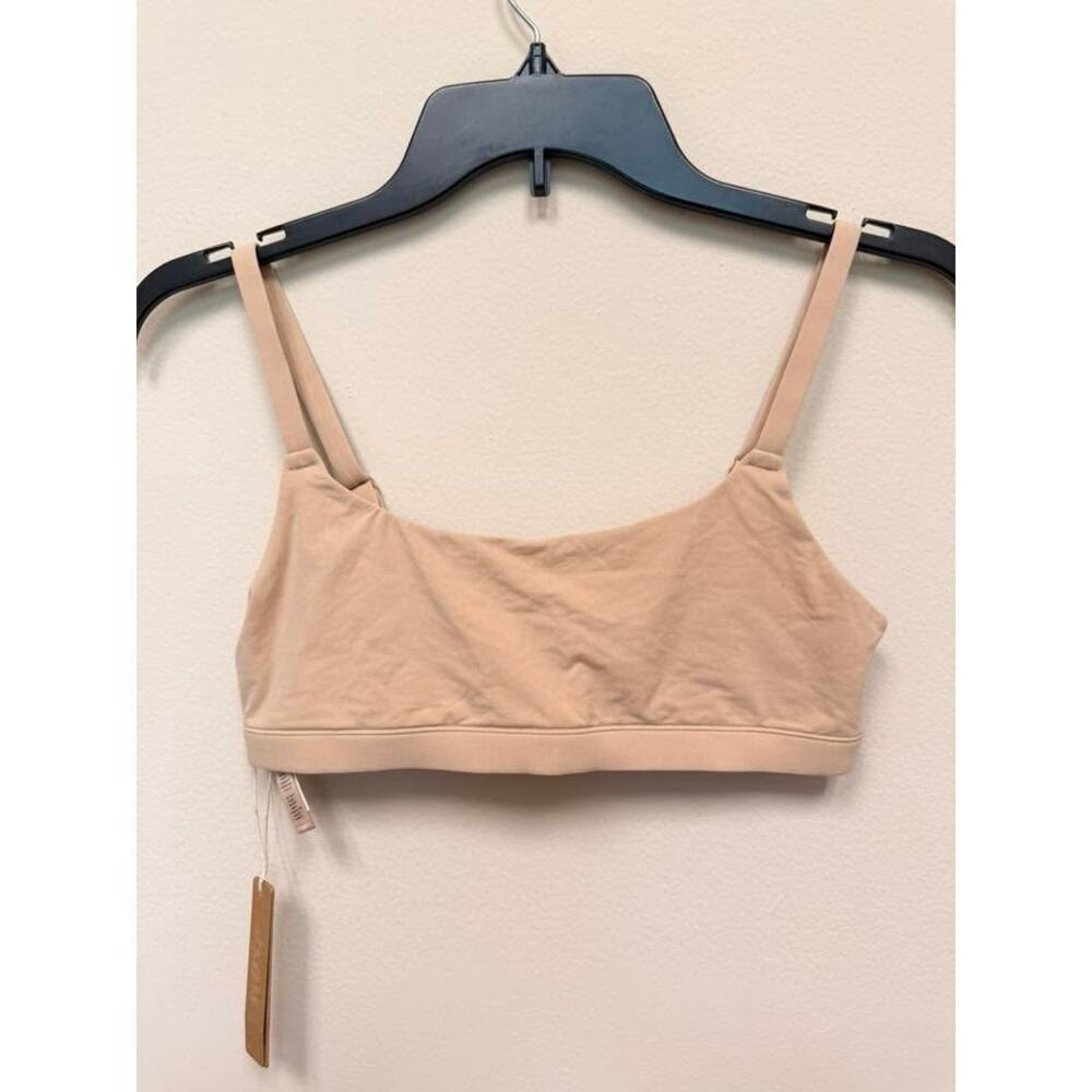 SKIMS FITS EVERYBODY Scoop Bralette - Clay Size M NWT #1887